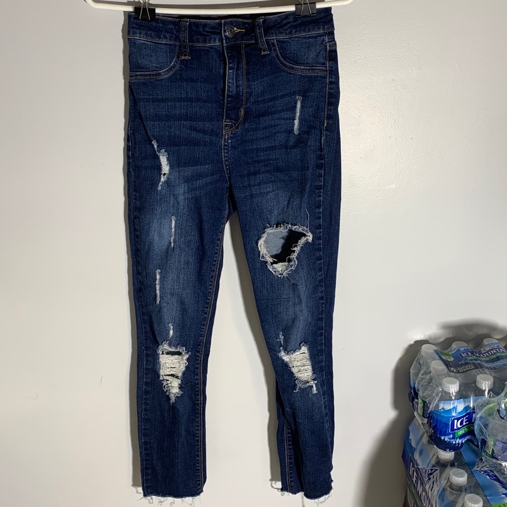 Ripped Skinny Jeans